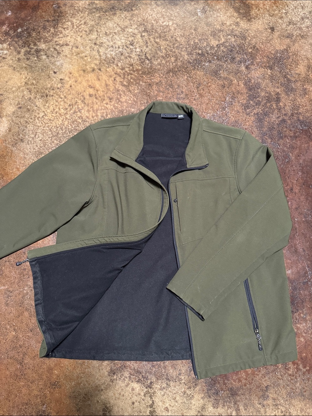 Swiss Tech Olive Green Lightweight Softshell Jacket